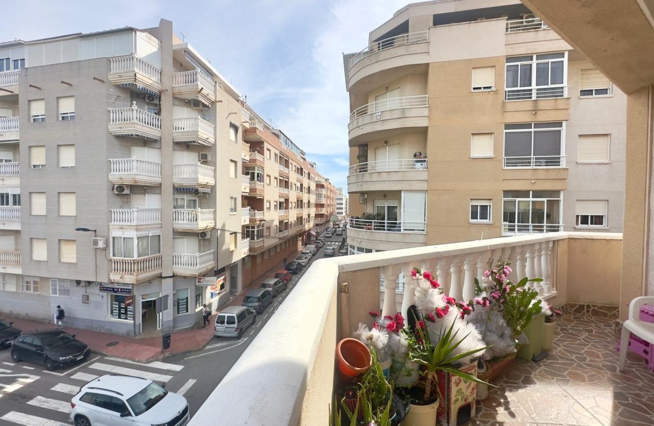 Herverkoop - Penthouse -
Torrevieja - Estacion De Autobuses