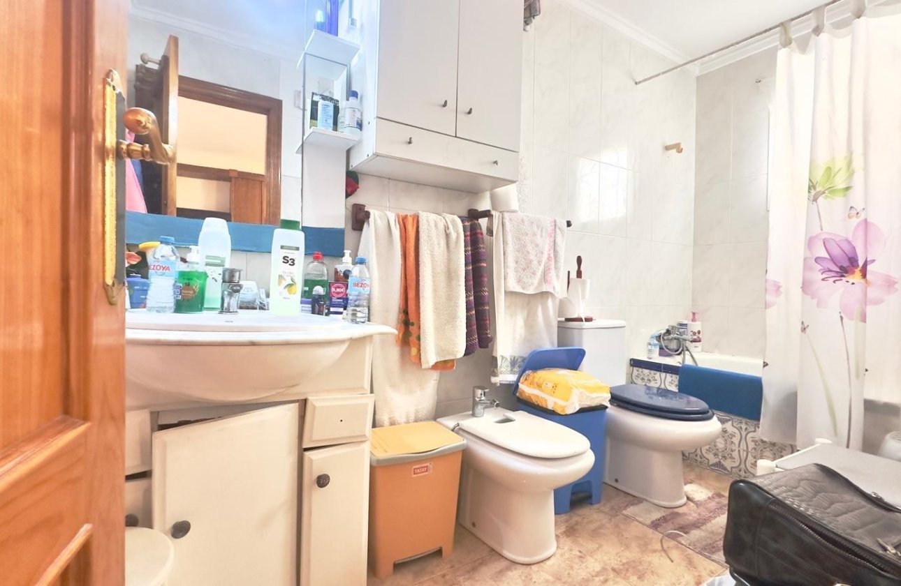 Herverkoop - Penthouse -
Torrevieja - Estacion De Autobuses