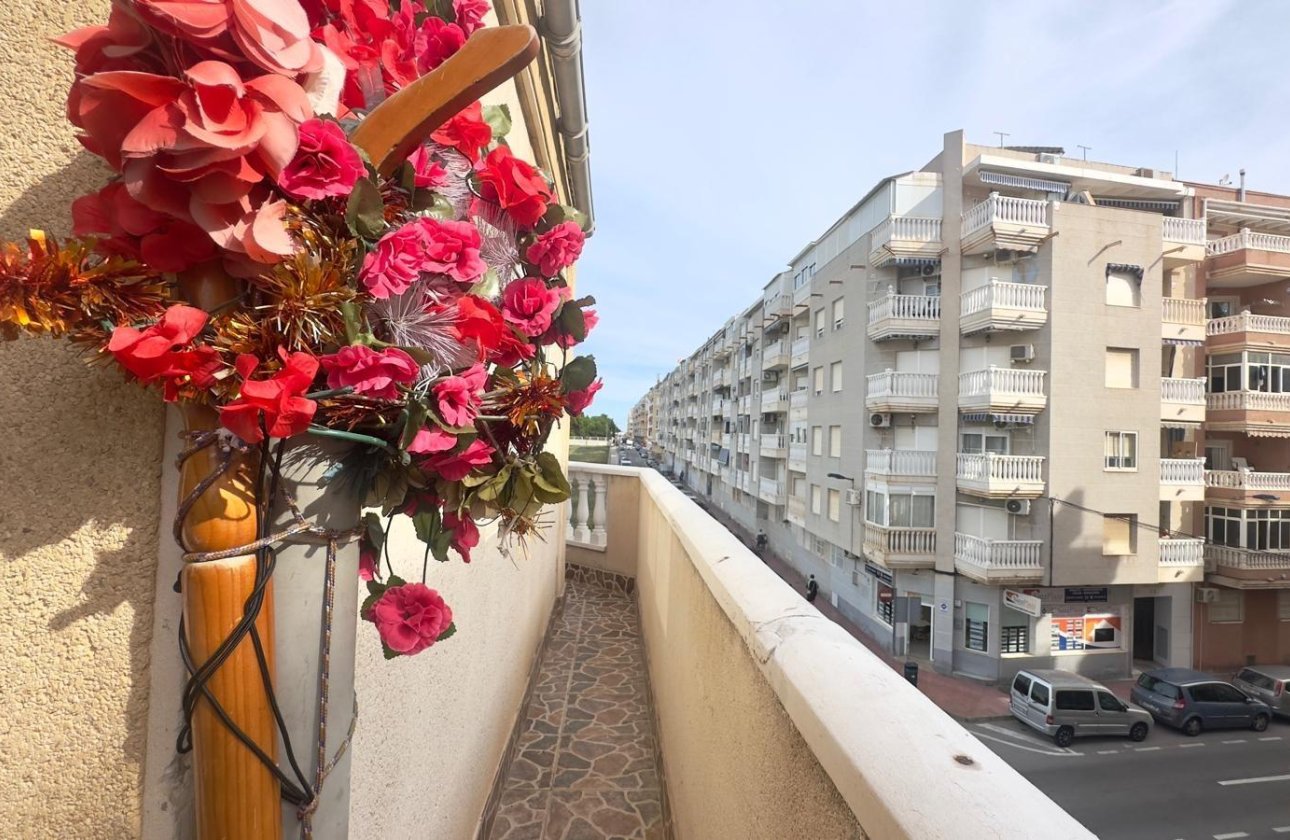 Herverkoop - Penthouse -
Torrevieja - Estacion De Autobuses