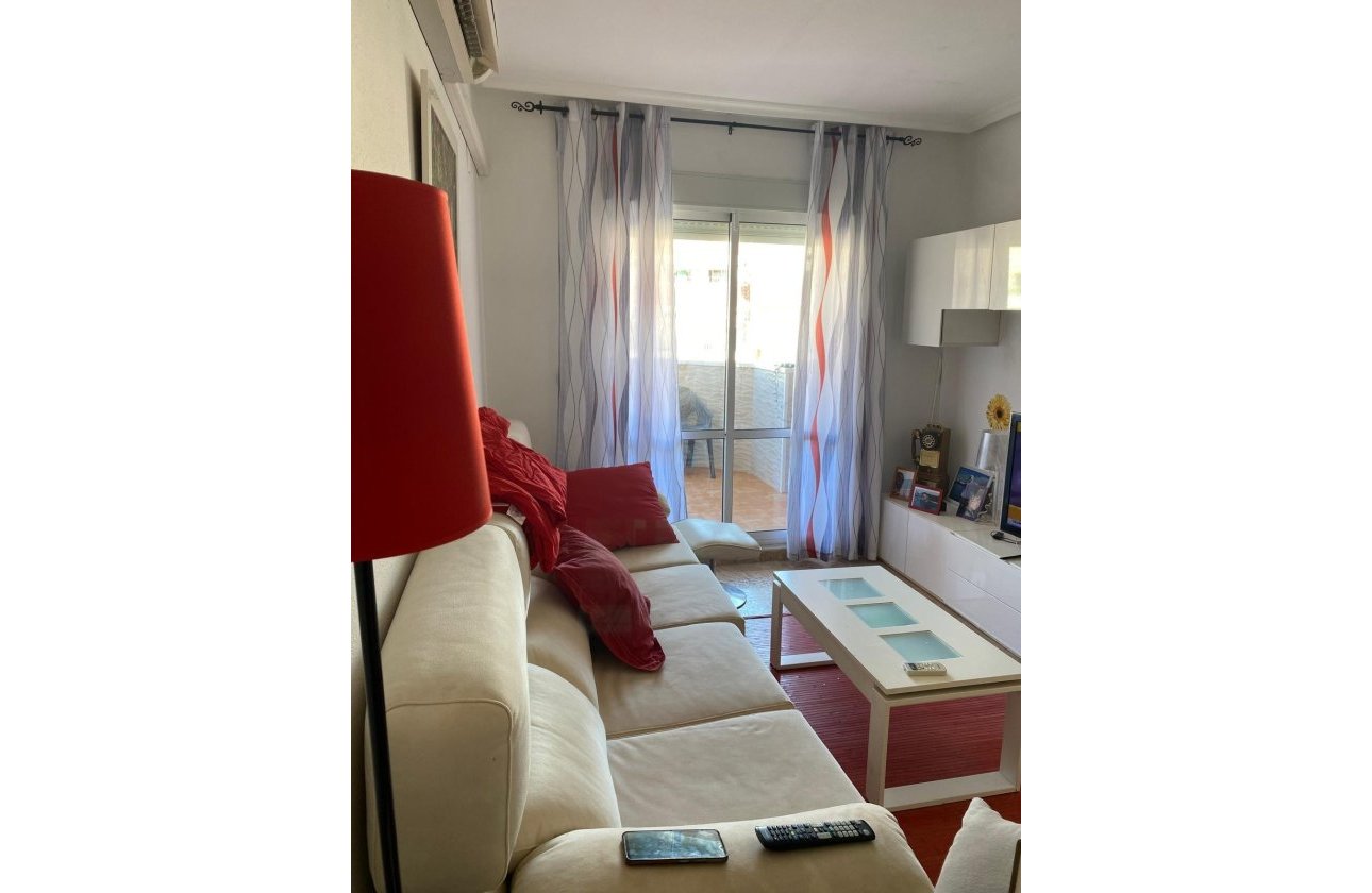 Herverkoop - Penthouse -
Torrevieja - Estacion De Autobuses