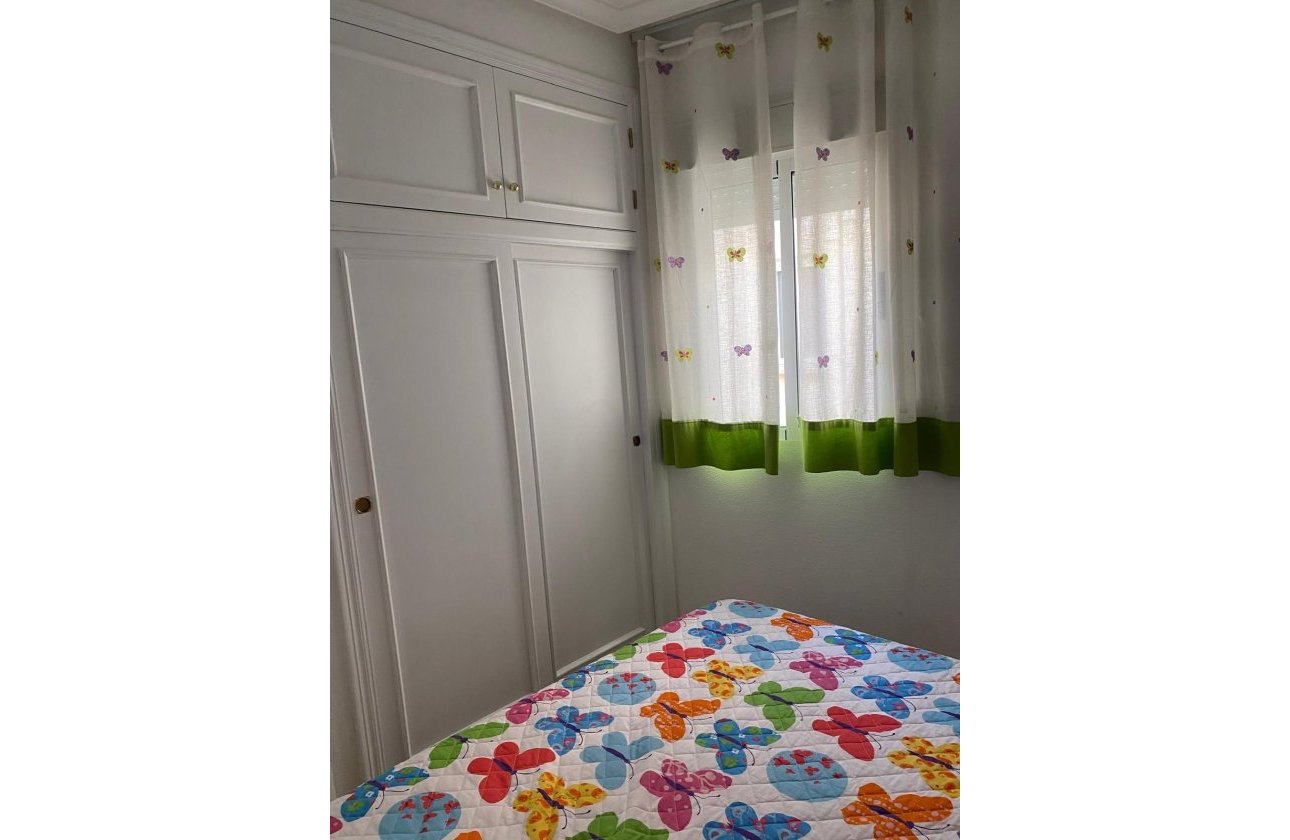 Herverkoop - Penthouse -
Torrevieja - Estacion De Autobuses