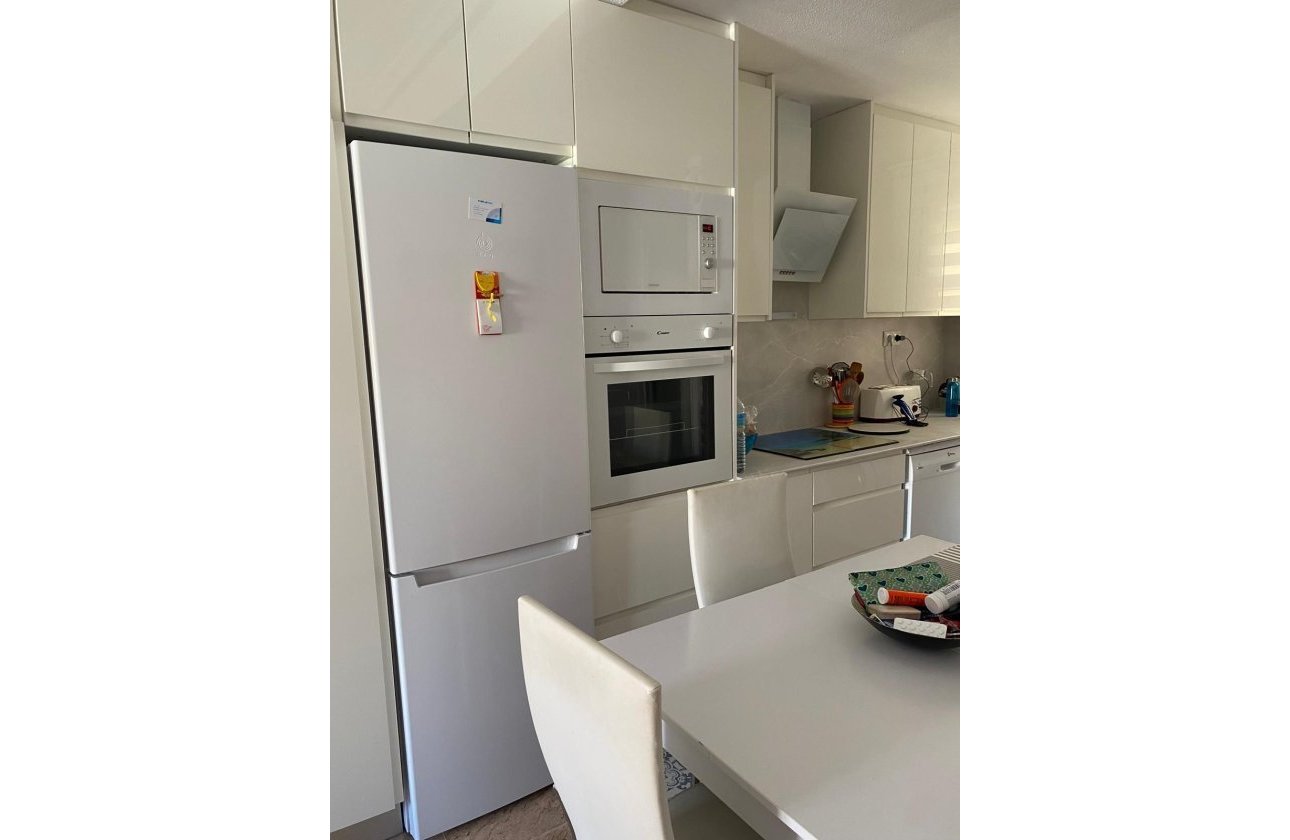 Herverkoop - Penthouse -
Torrevieja - Estacion De Autobuses