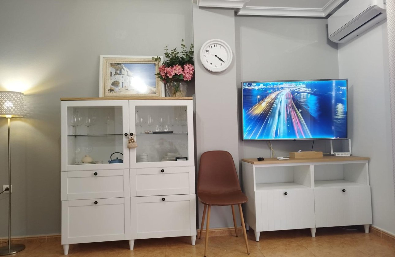 Herverkoop - Penthouse -
Torrevieja - La Mata