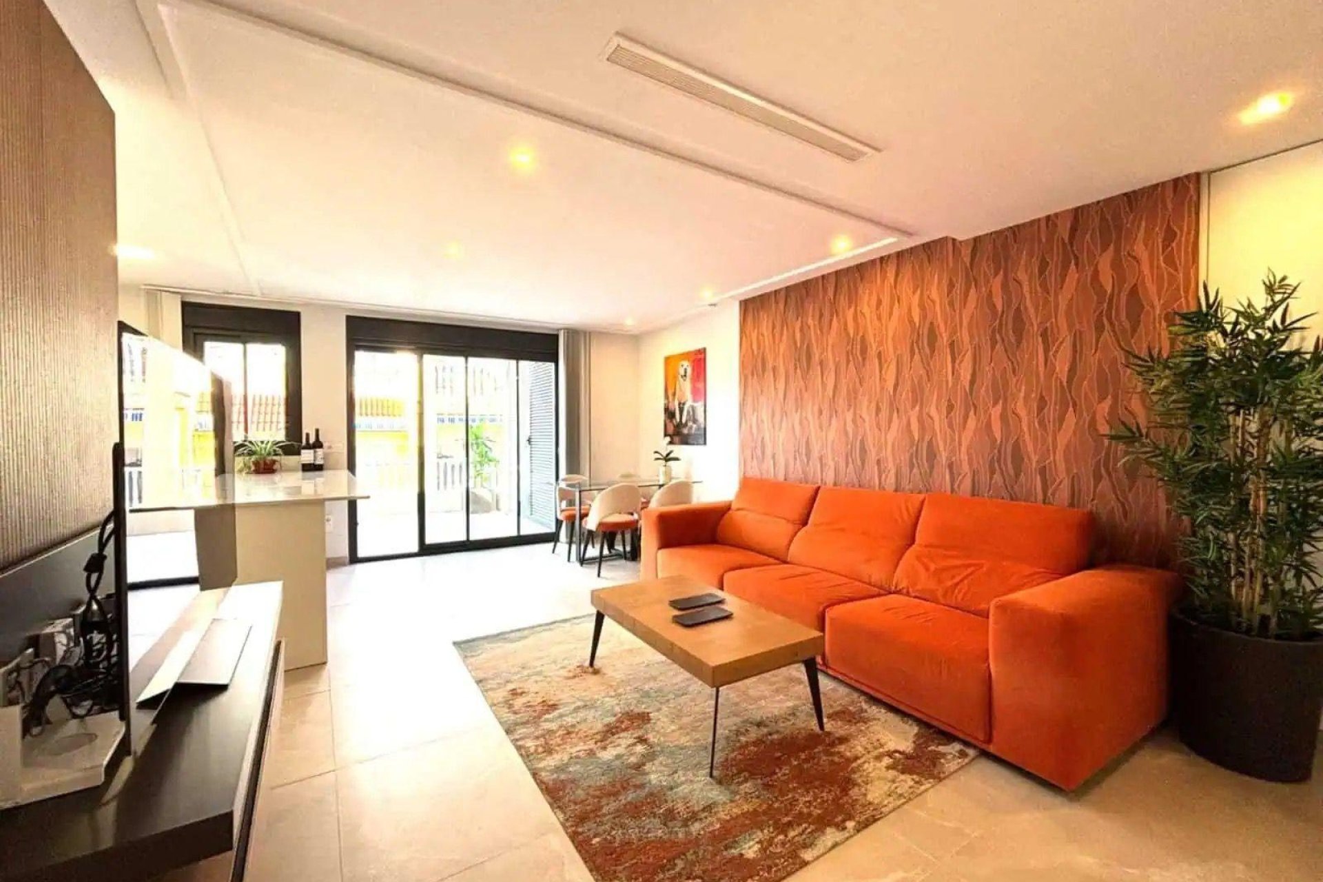 Herverkoop - Penthouse -
Torrevieja - Las Piscinas Naturales