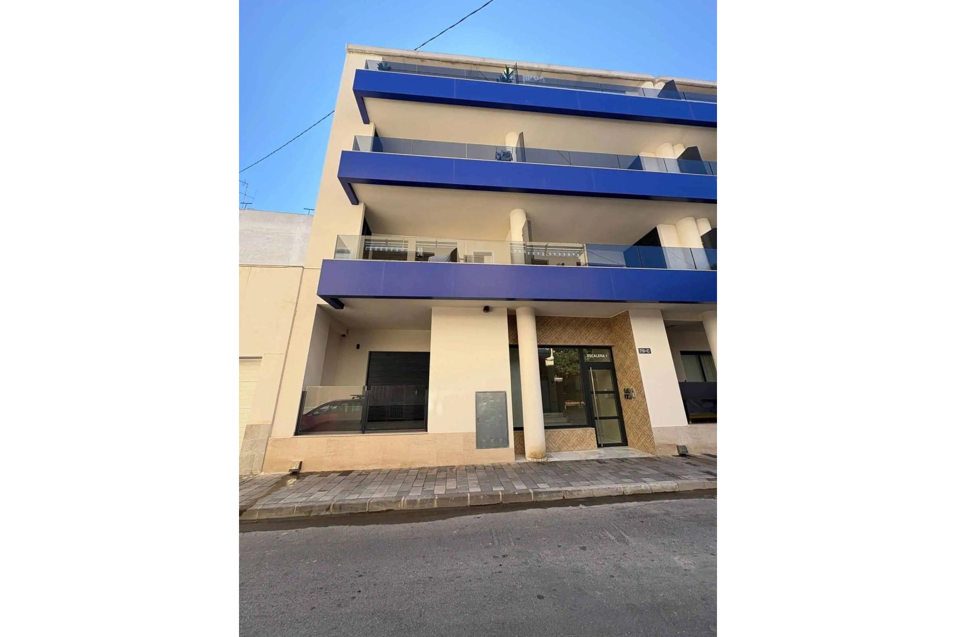 Herverkoop - Penthouse -
Torrevieja - Las Piscinas Naturales