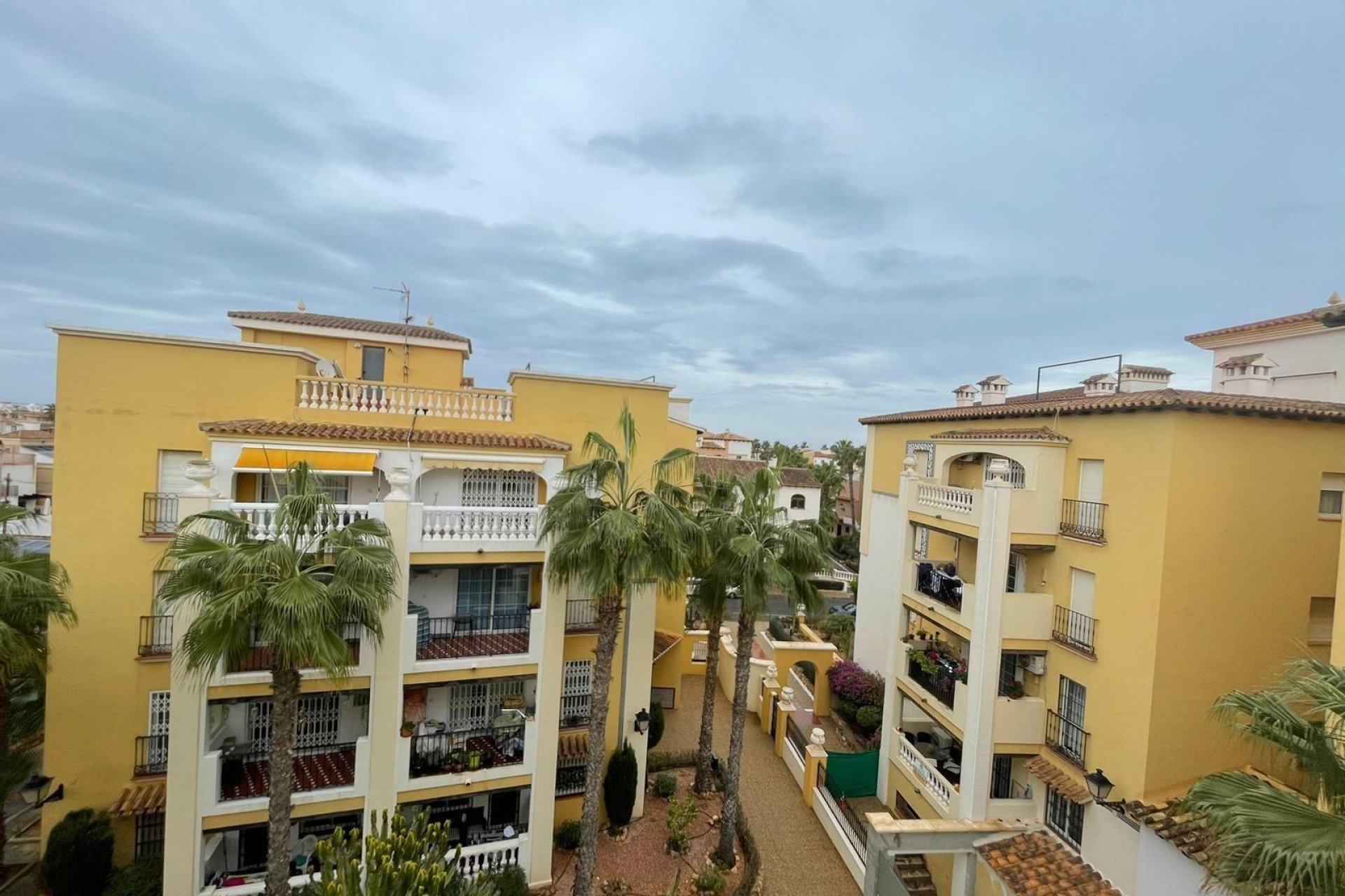 Herverkoop - Penthouse -
Torrevieja - Los Frutales