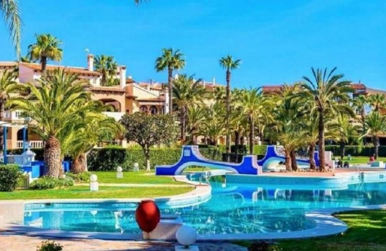 Herverkoop - Penthouse -
Torrevieja - Los Frutales