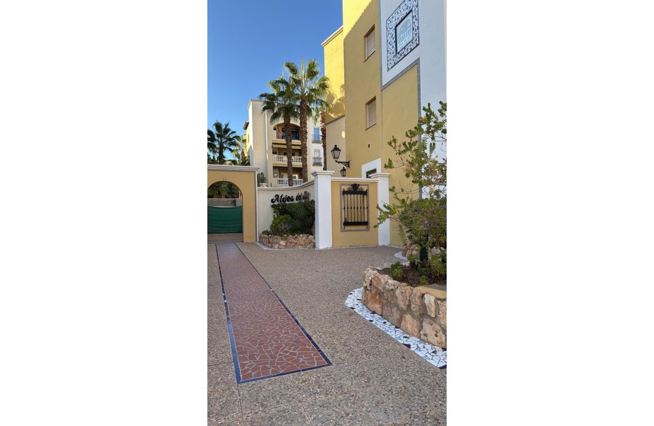 Herverkoop - Penthouse -
Torrevieja - Los Frutales