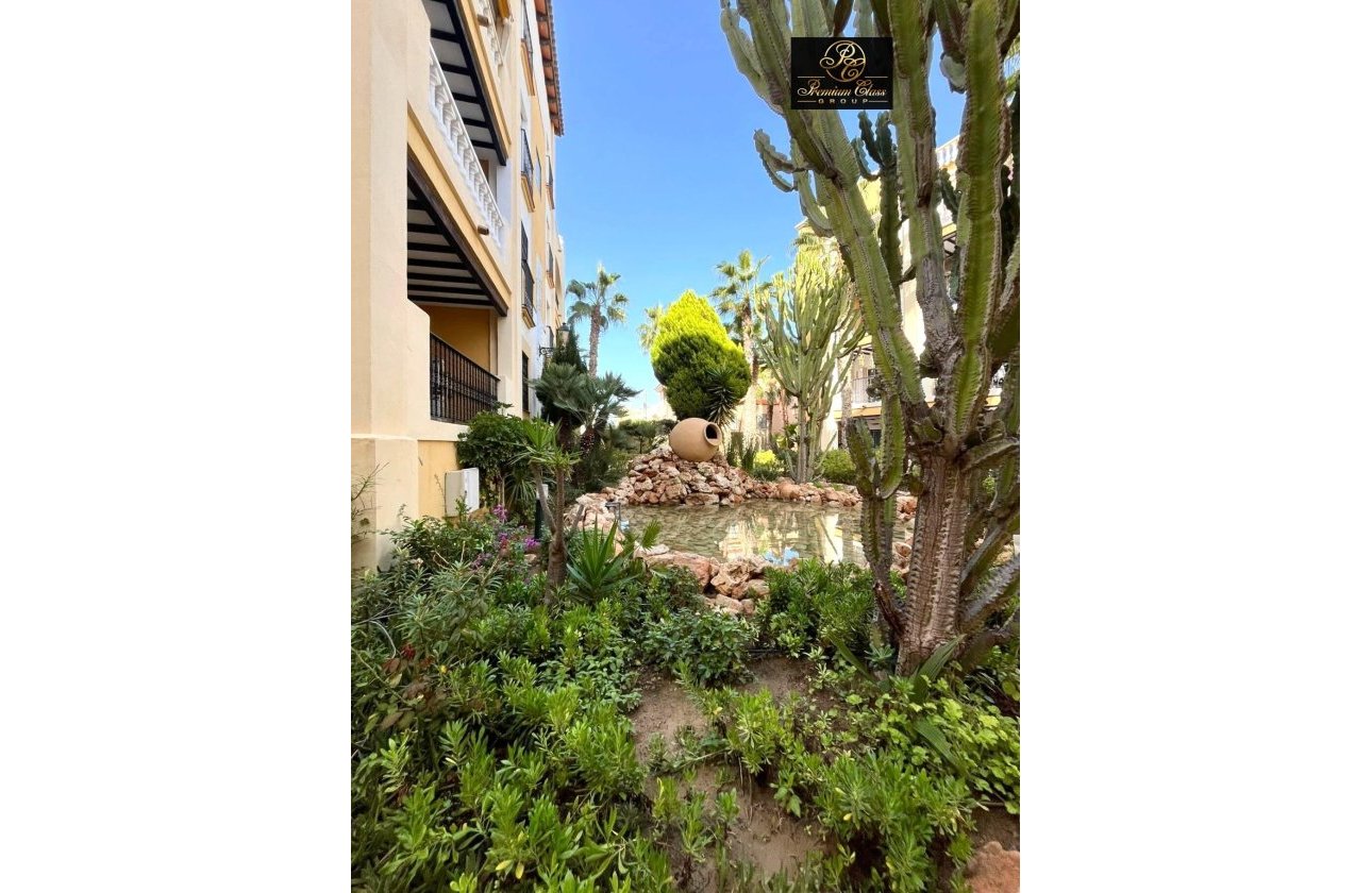 Herverkoop - Penthouse -
Torrevieja - Los Frutales