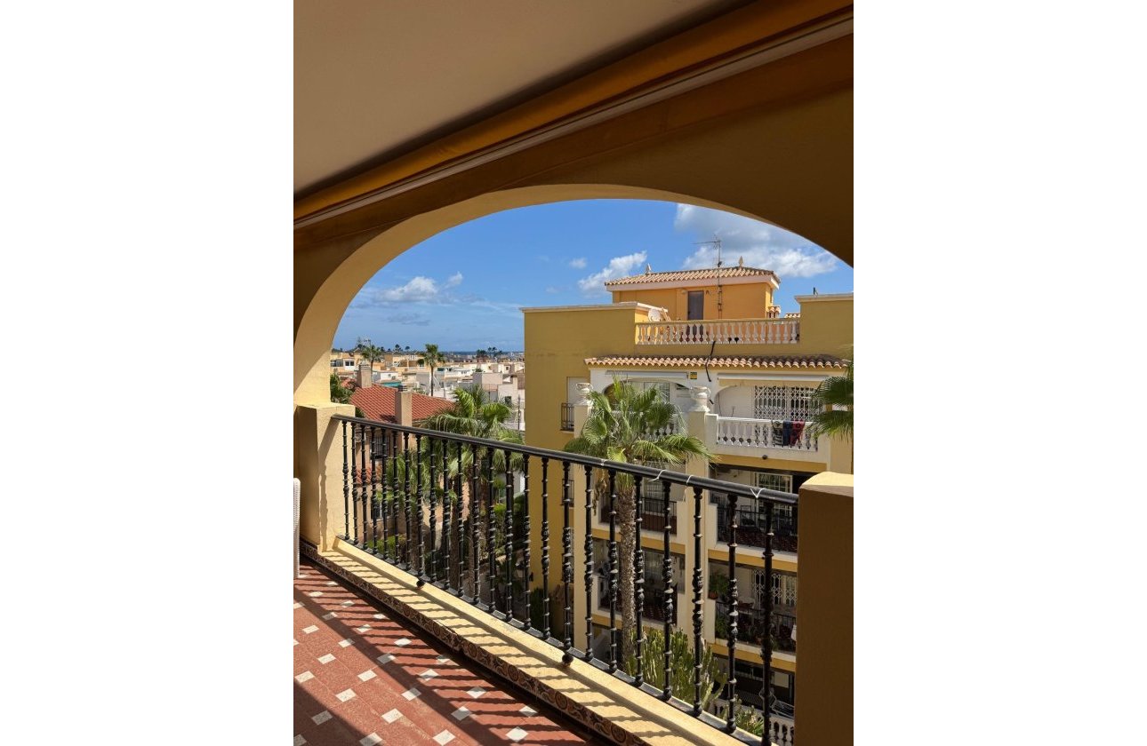 Herverkoop - Penthouse -
Torrevieja - Los Frutales