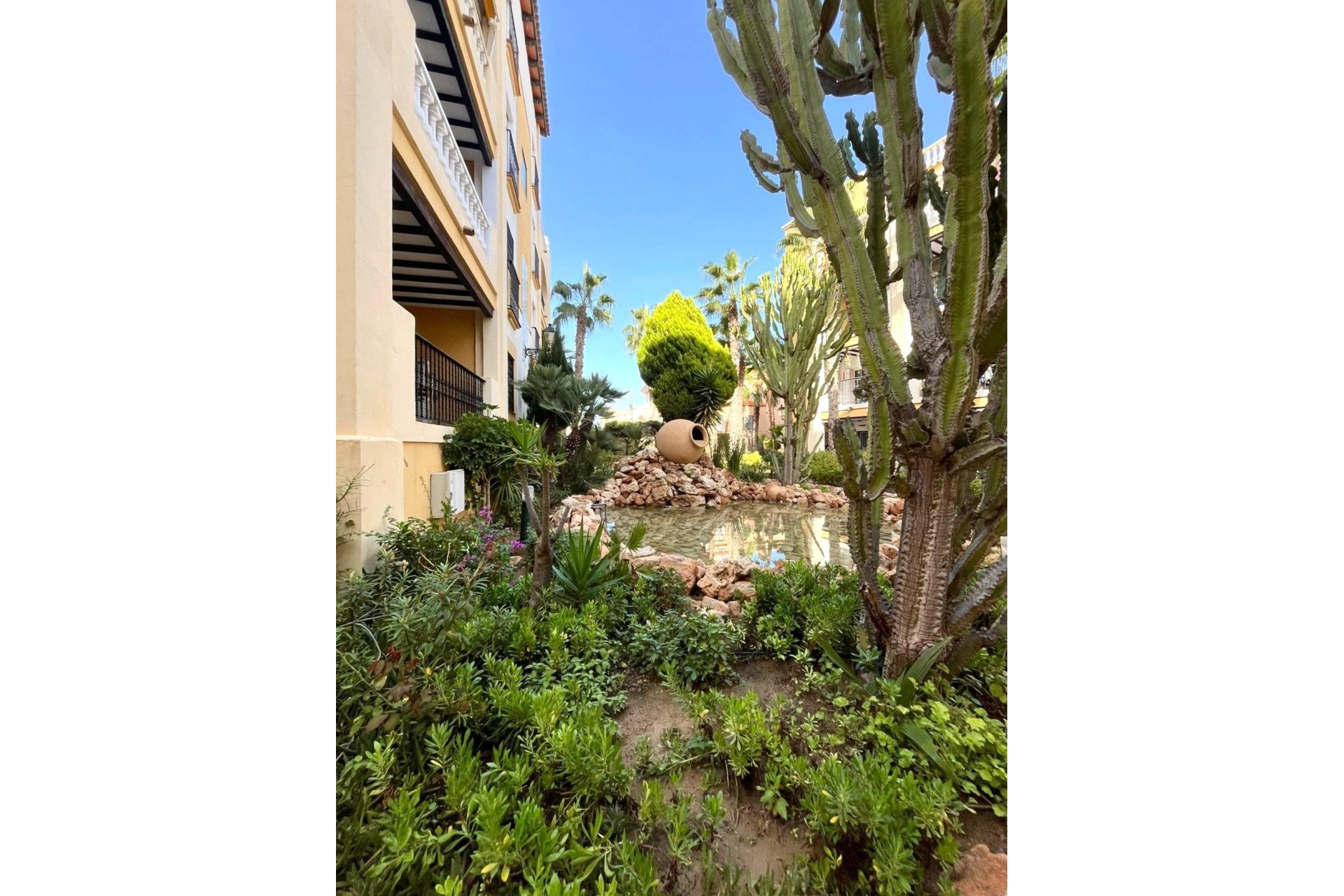 Herverkoop - Penthouse -
Torrevieja - Los Frutales