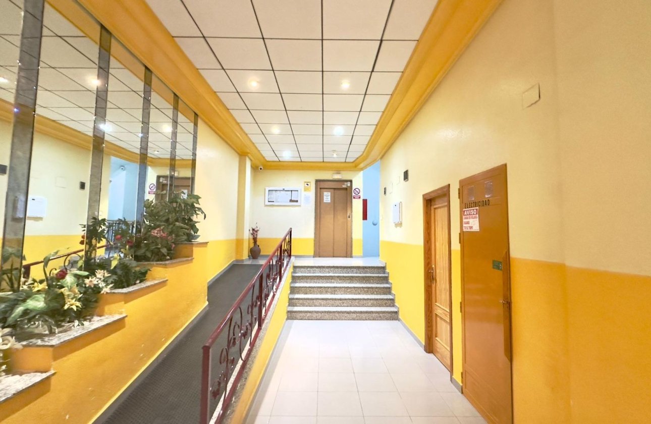 Herverkoop - Penthouse -
Torrevieja - PARQUE DE LAS NACIONES