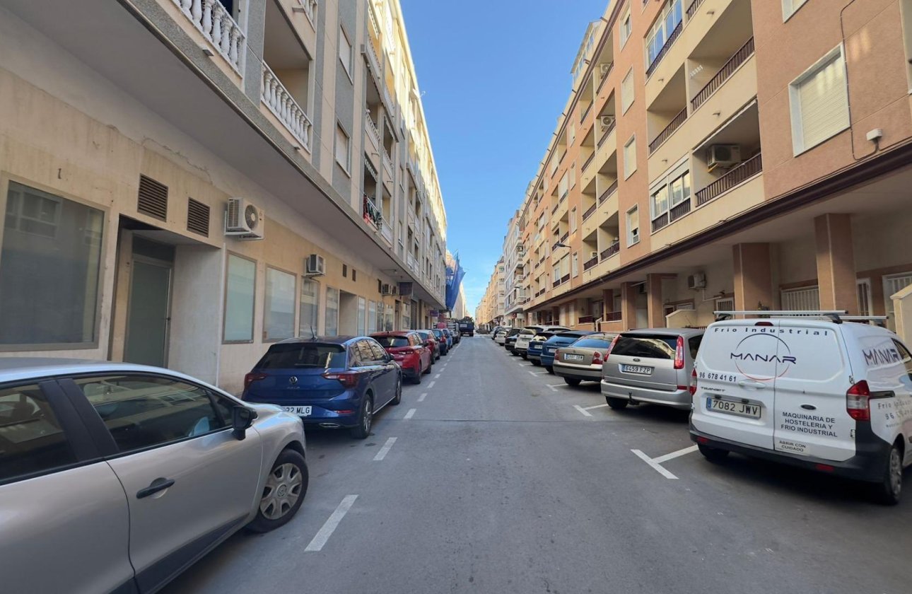 Herverkoop - Penthouse -
Torrevieja - PARQUE DE LAS NACIONES