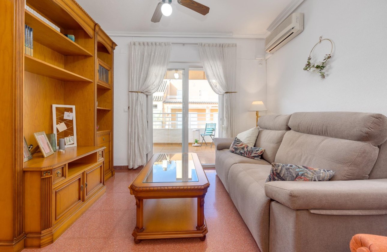 Herverkoop - Penthouse -
Torrevieja - Paseo Maritimo