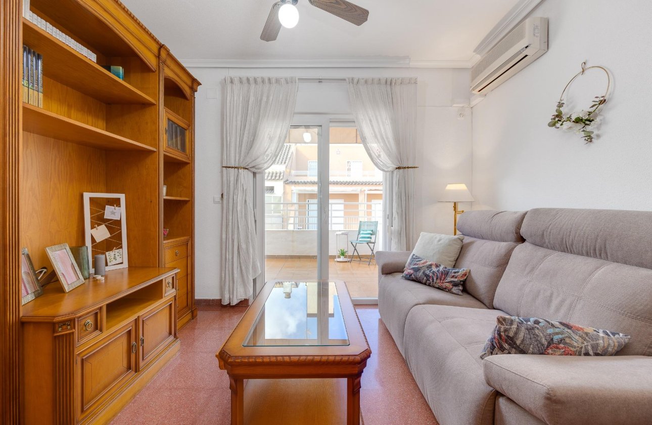 Herverkoop - Penthouse -
Torrevieja - Paseo Maritimo