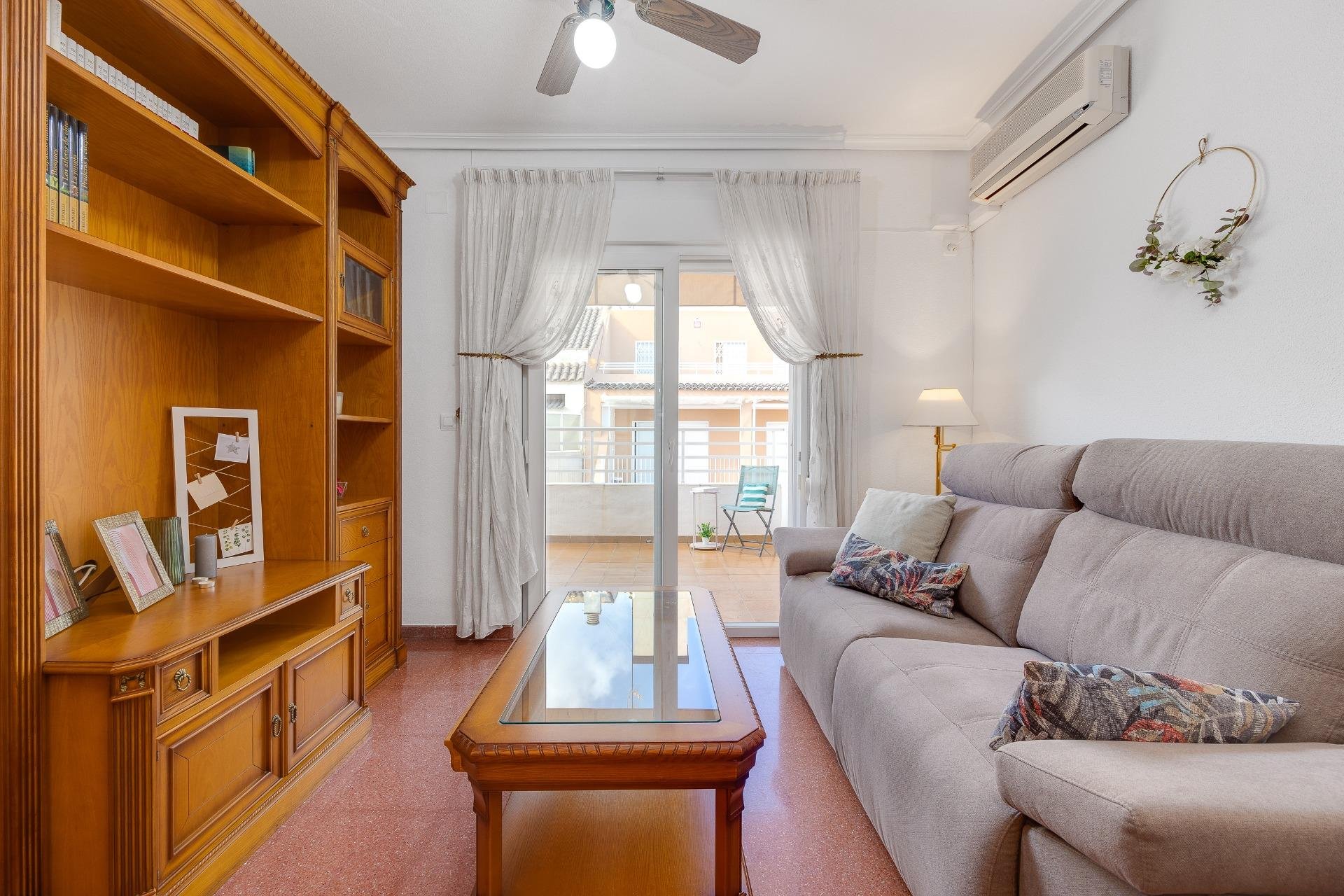 Herverkoop - Penthouse -
Torrevieja - Paseo Maritimo