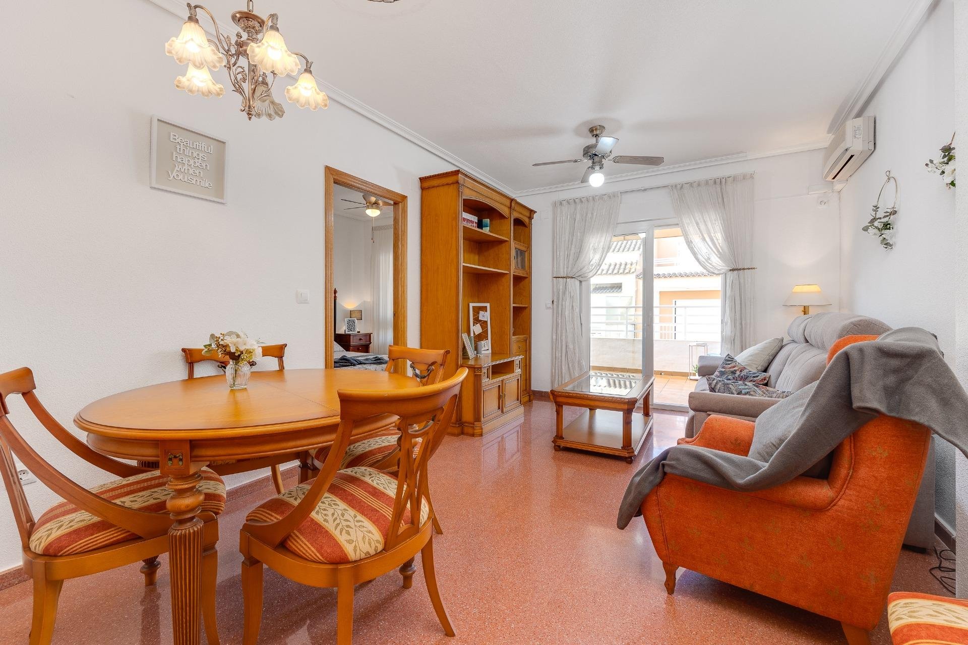 Herverkoop - Penthouse -
Torrevieja - Paseo Maritimo