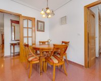 Herverkoop - Penthouse -
Torrevieja - Paseo Maritimo