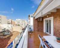 Herverkoop - Penthouse -
Torrevieja - Paseo Maritimo
