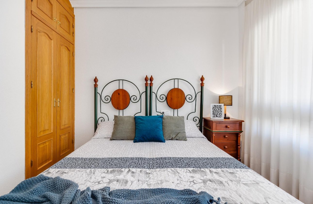 Herverkoop - Penthouse -
Torrevieja - Paseo Maritimo