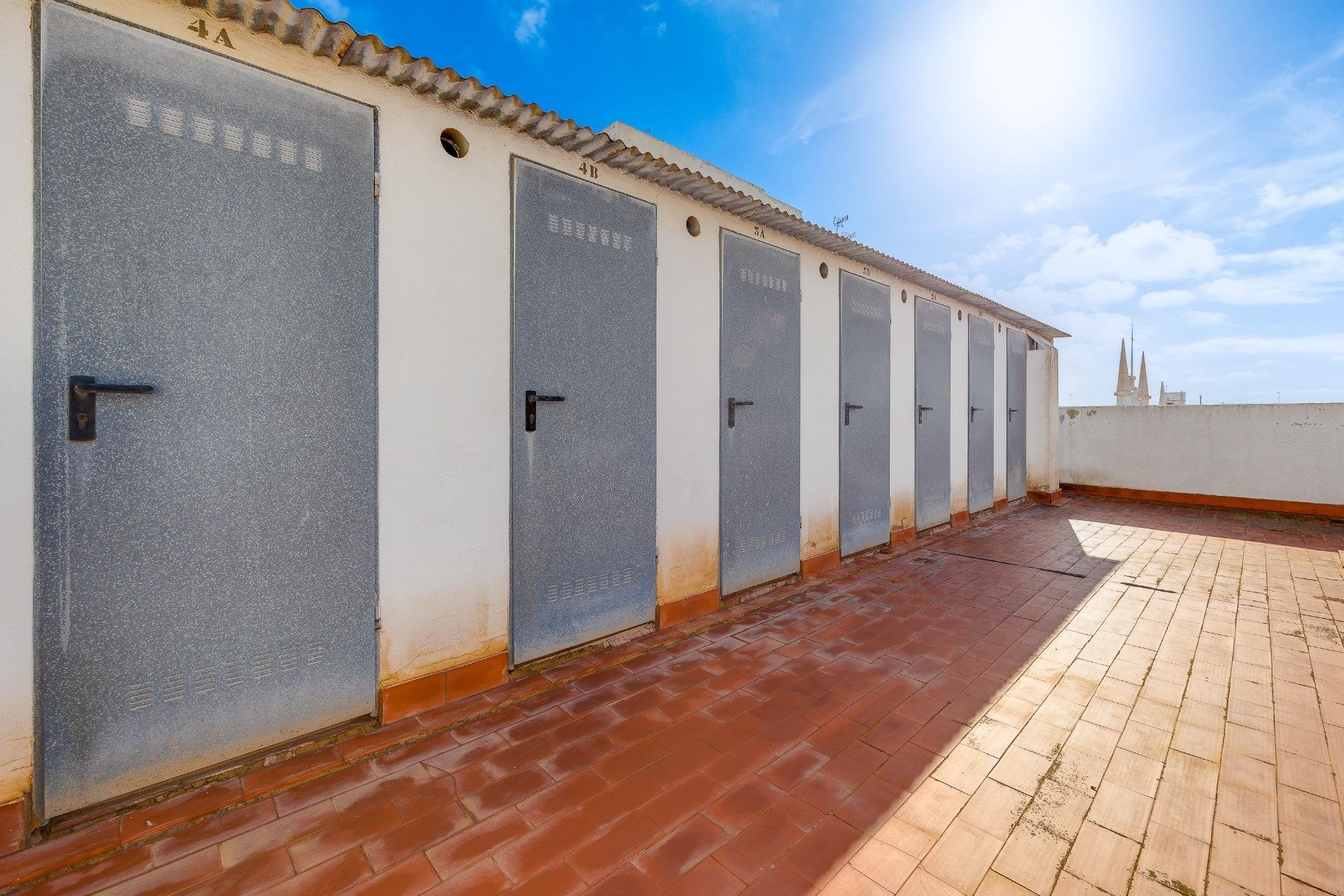 Herverkoop - Penthouse -
Torrevieja - Paseo Maritimo