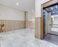 Herverkoop - Penthouse -
Torrevieja - Paseo Maritimo