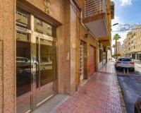 Herverkoop - Penthouse -
Torrevieja - Paseo Maritimo