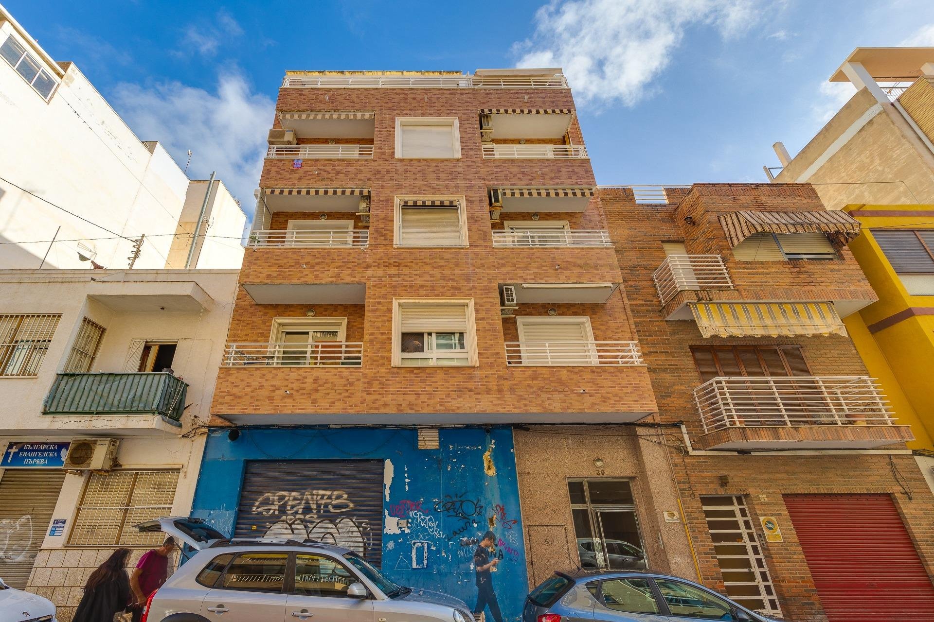 Herverkoop - Penthouse -
Torrevieja - Paseo Maritimo