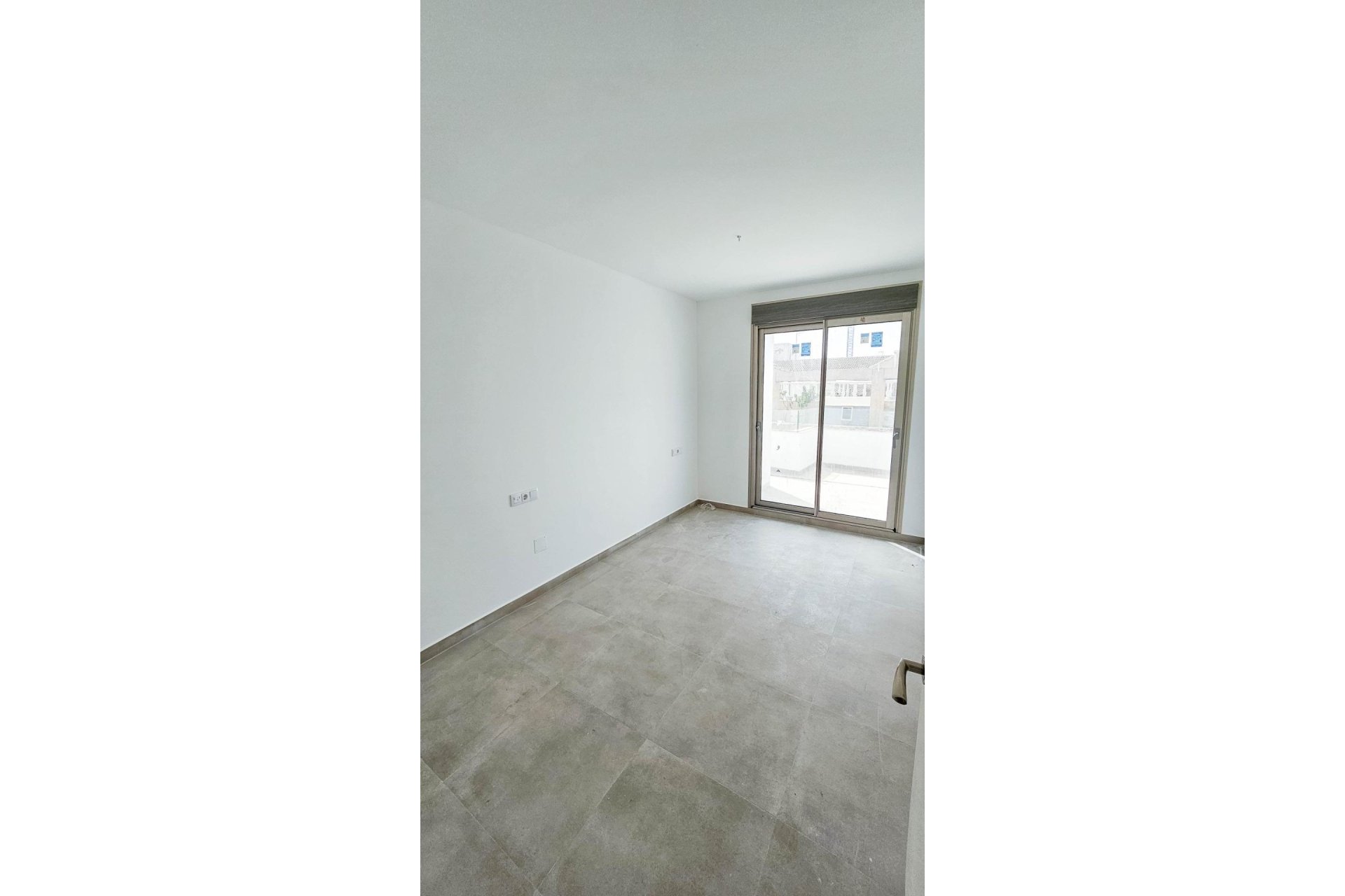 Herverkoop - Penthouse -
Torrevieja - Paseo Maritimo