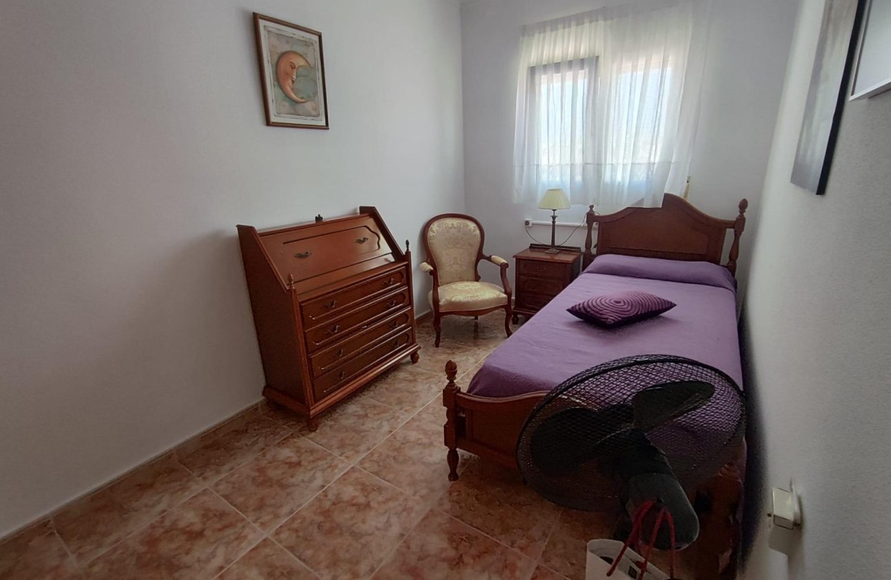 Herverkoop - Penthouse -
Torrevieja - Paseo Maritimo