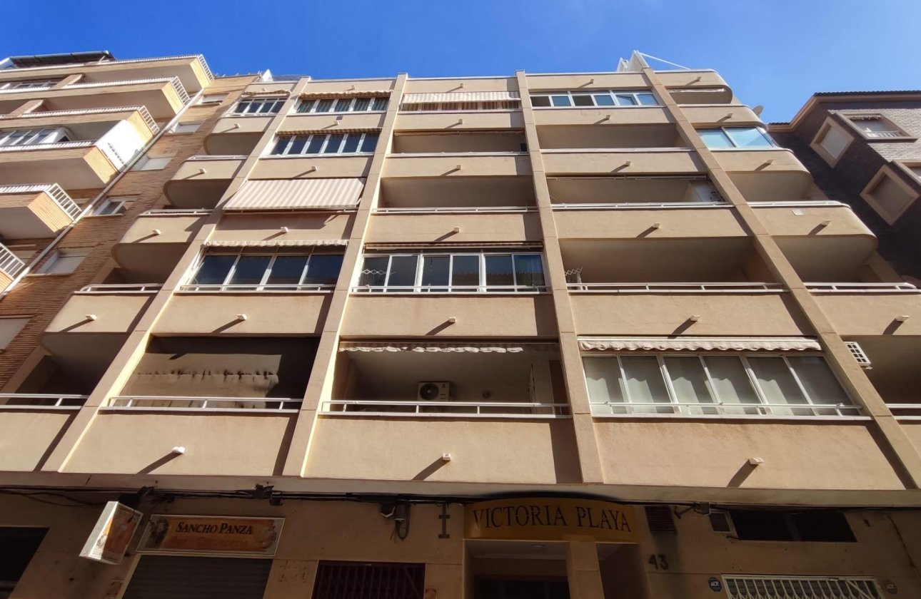Herverkoop - Penthouse -
Torrevieja - Paseo Maritimo