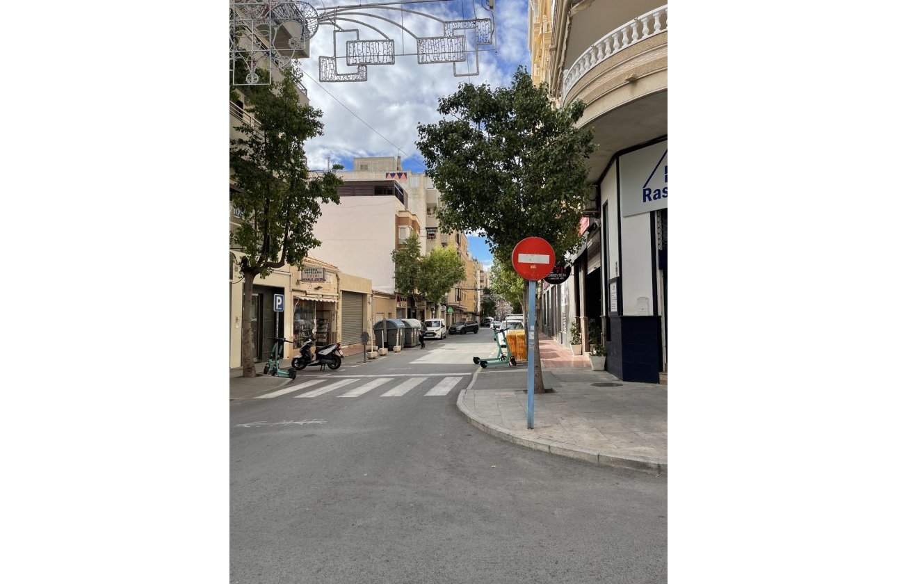 Herverkoop - Penthouse -
Torrevieja - Playa de cura