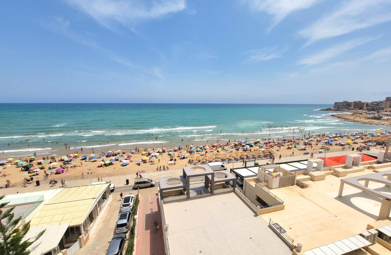 Herverkoop - Penthouse -
Torrevieja - Playa De La Mata