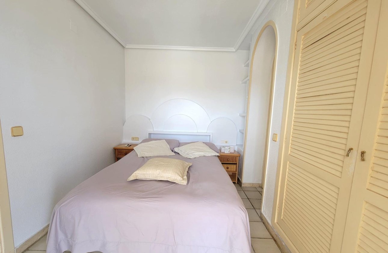 Herverkoop - Penthouse -
Torrevieja - Playa De La Mata