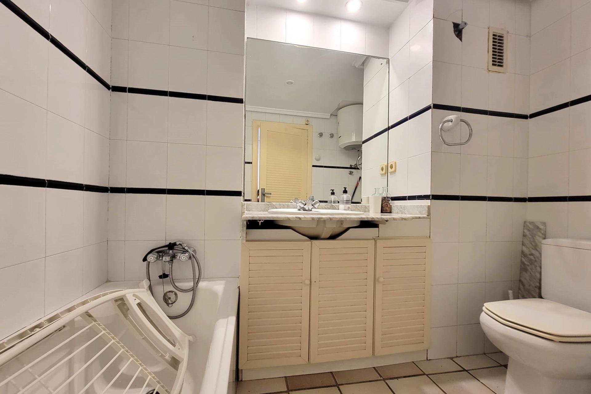 Herverkoop - Penthouse -
Torrevieja - Playa De La Mata