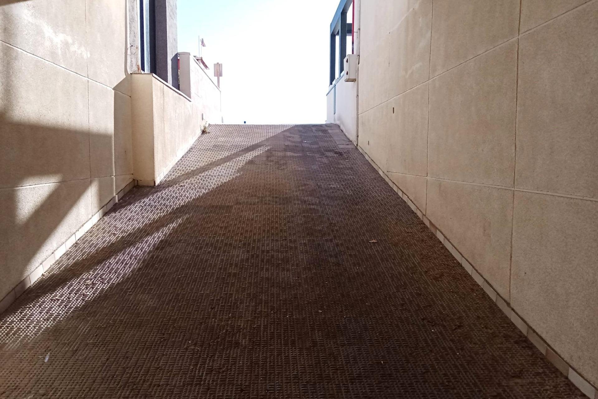 Herverkoop - Penthouse -
Torrevieja - Playa De La Mata