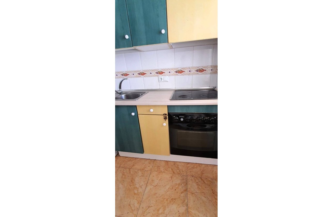 Herverkoop - Penthouse -
Torrevieja - Playa de los Locos