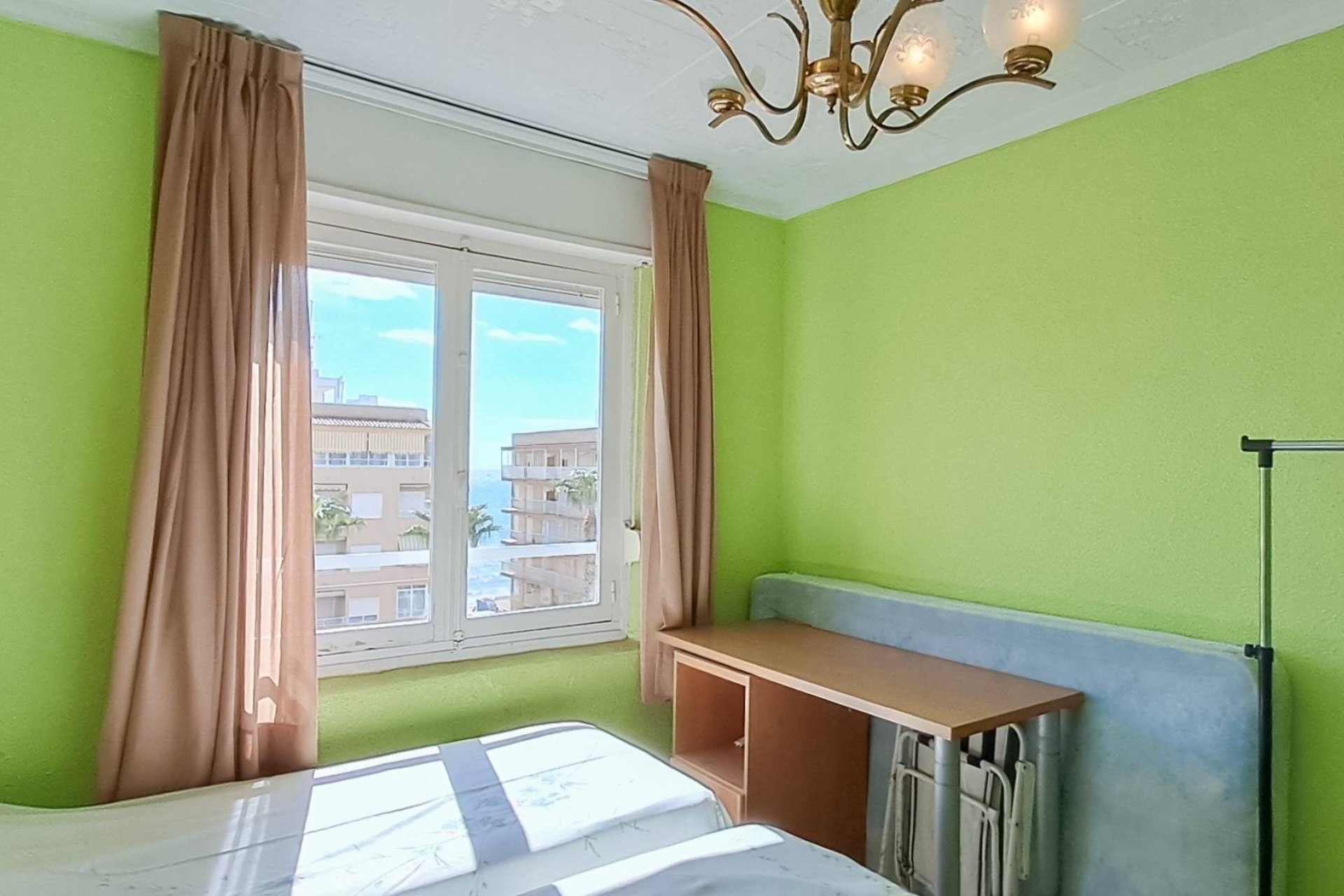 Herverkoop - Penthouse -
Torrevieja - Playa De Los Naufragos