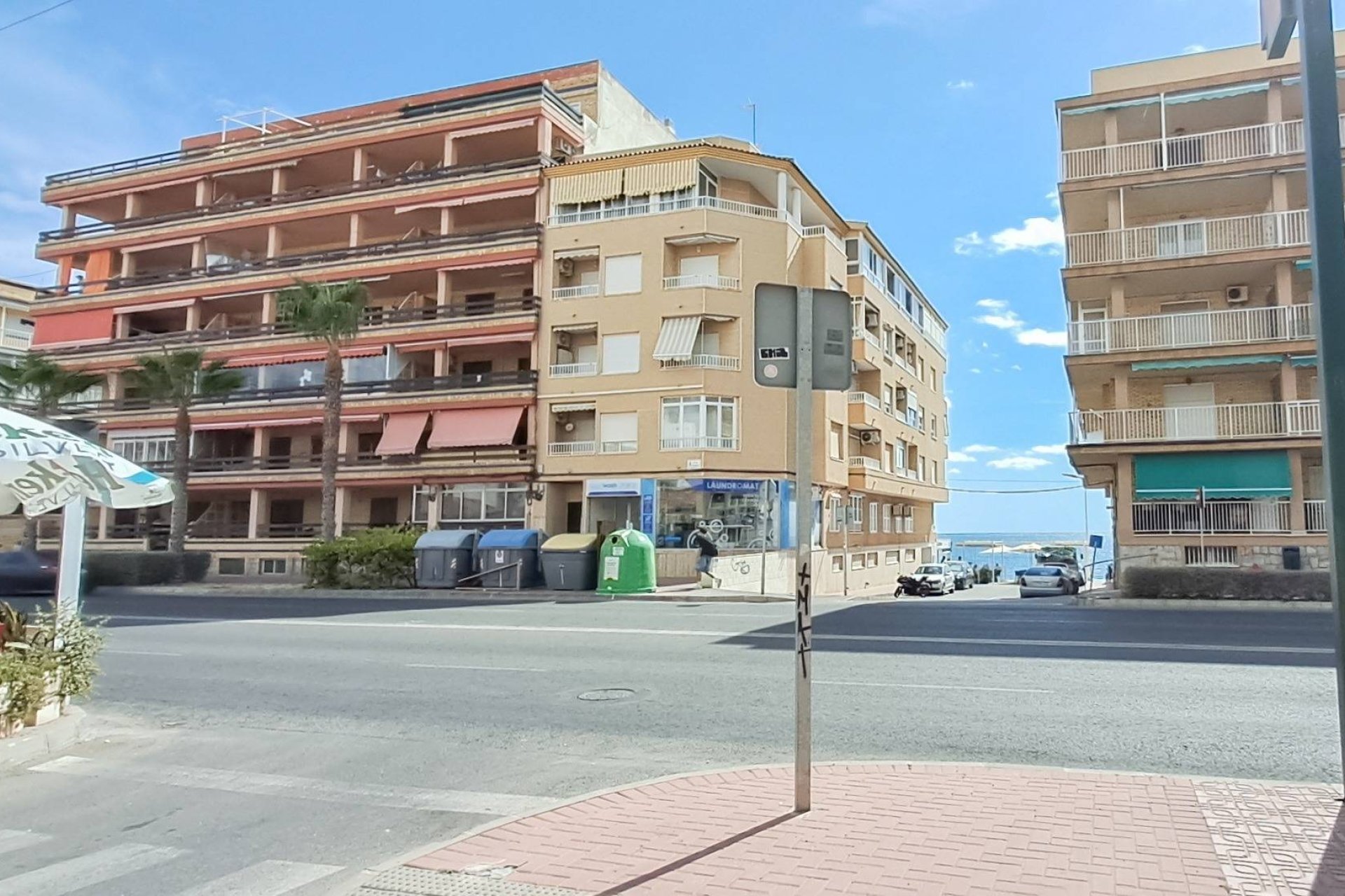 Herverkoop - Penthouse -
Torrevieja - Playa De Los Naufragos