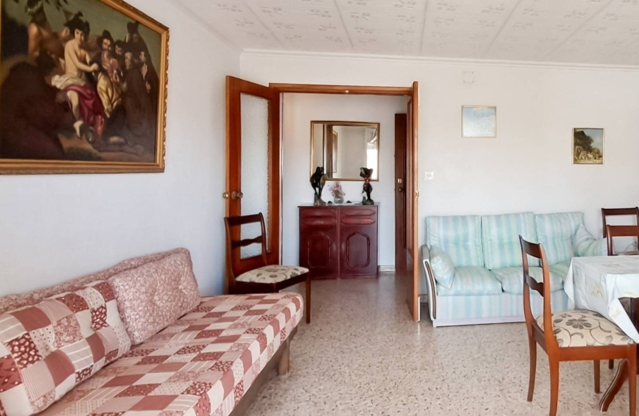 Herverkoop - Penthouse -
Torrevieja - Playa De Los Naufragos