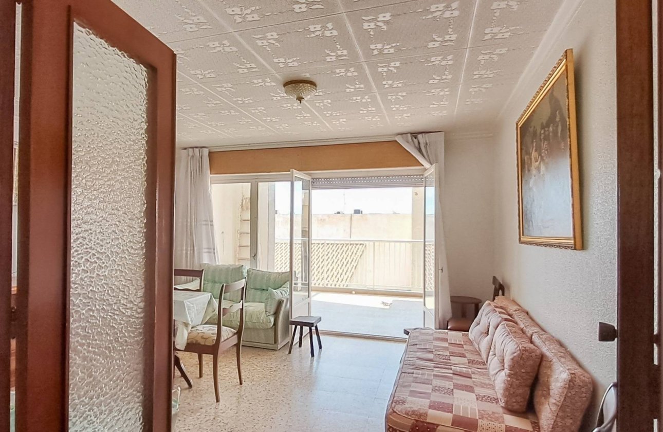 Herverkoop - Penthouse -
Torrevieja - Playa De Los Naufragos