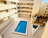 Herverkoop - Penthouse -
Torrevieja - Playa del Cura