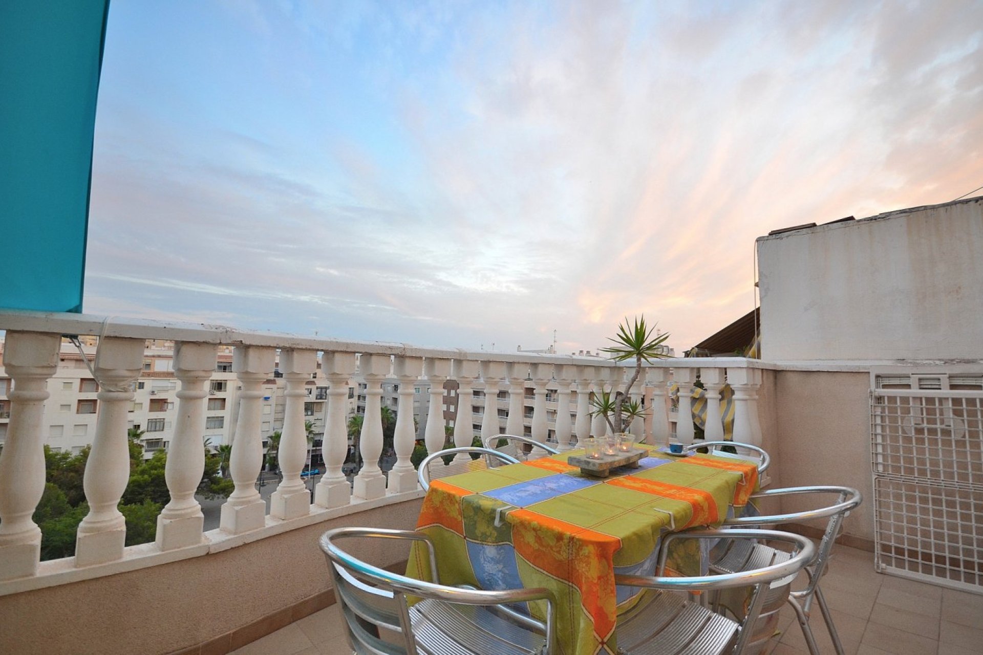 Herverkoop - Penthouse -
Torrevieja - Playa del Cura