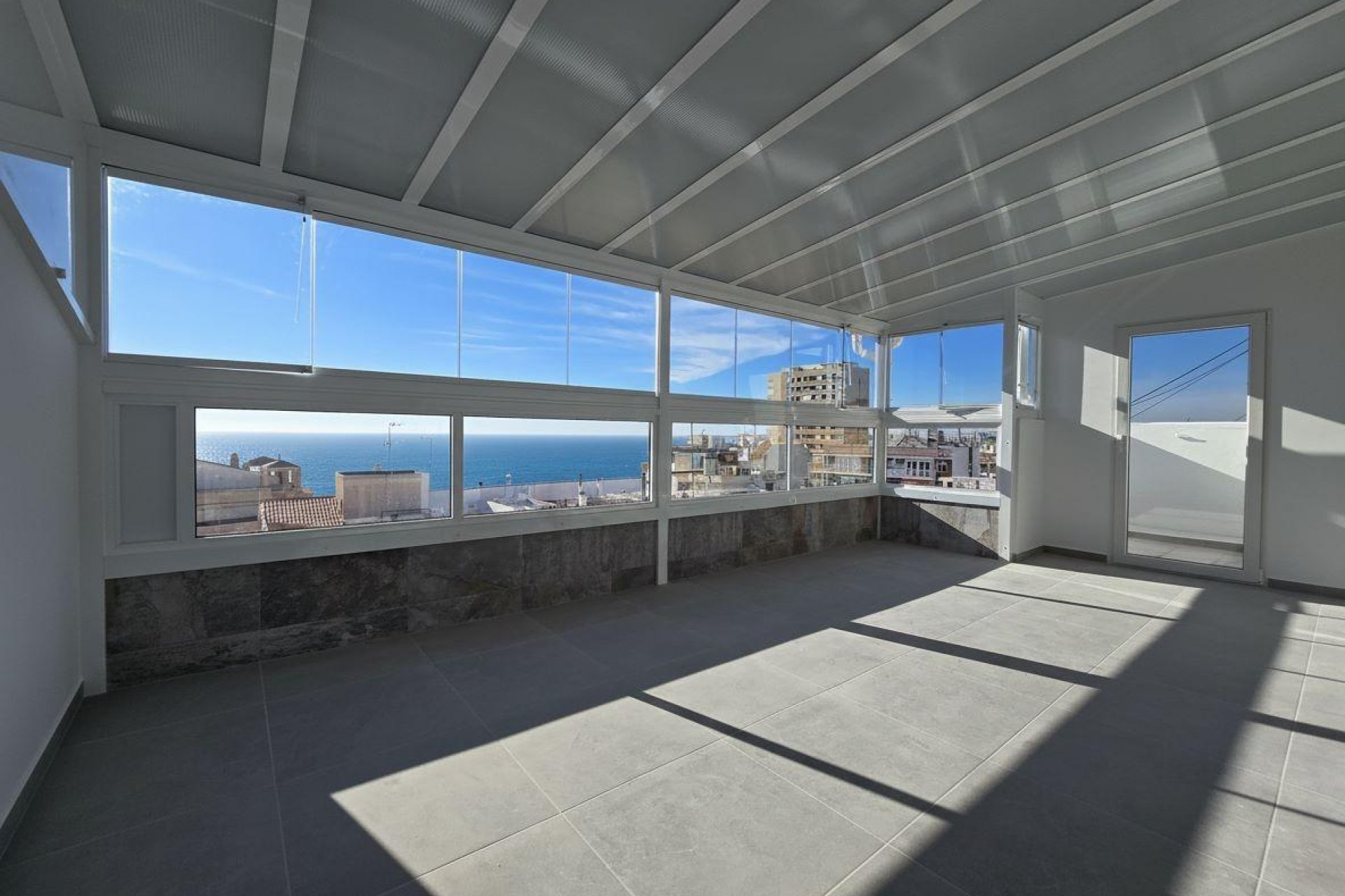 Herverkoop - Penthouse -
Torrevieja - Playa del Cura