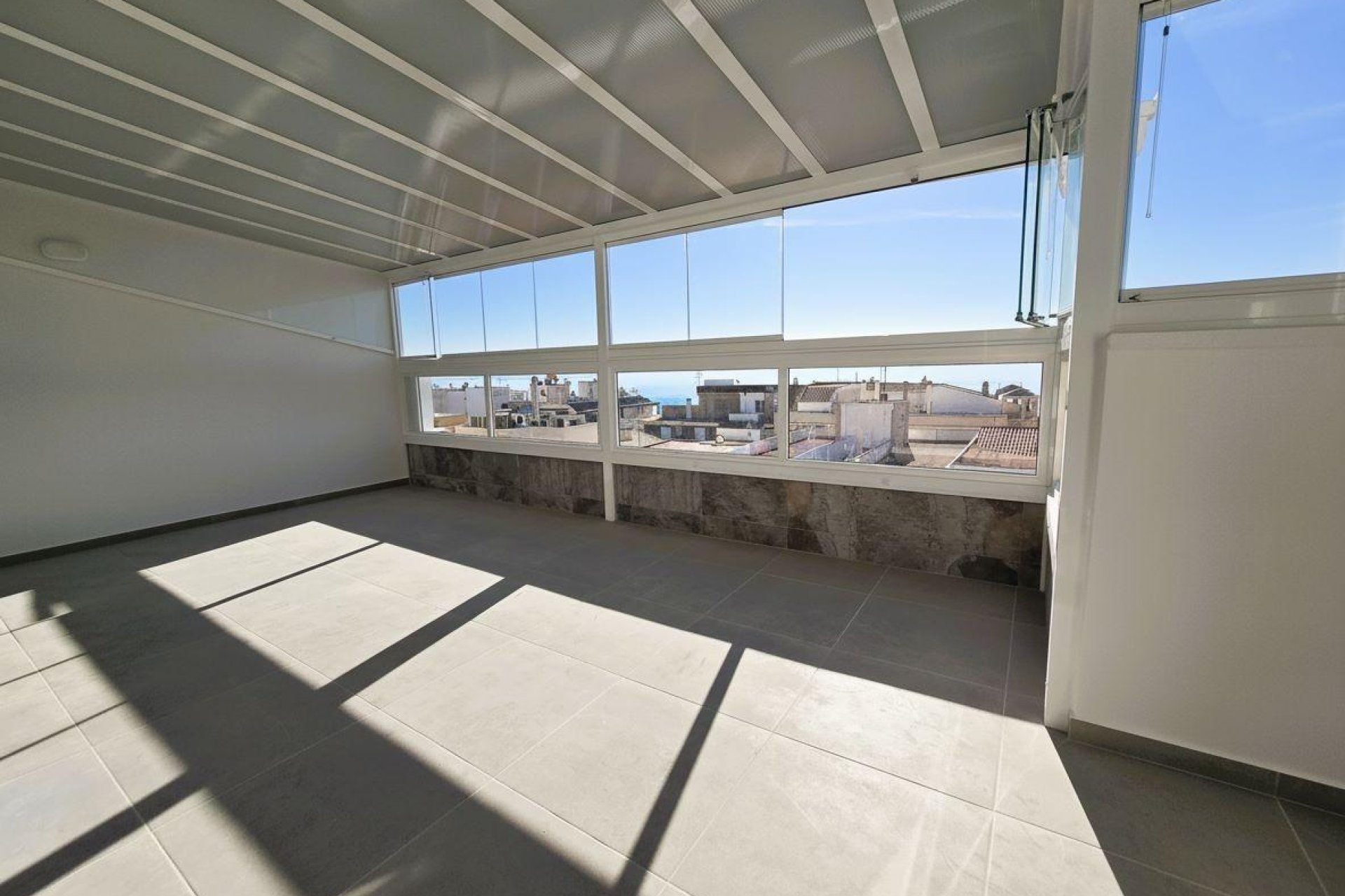 Herverkoop - Penthouse -
Torrevieja - Playa del Cura