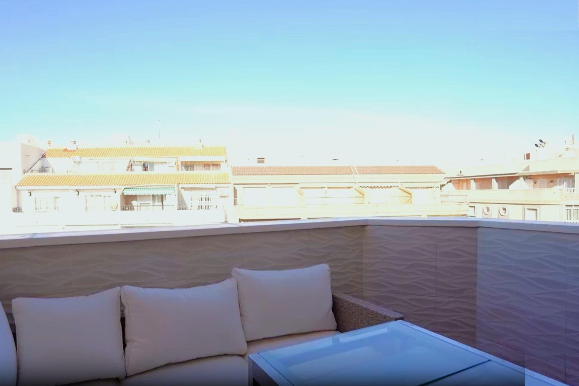 Herverkoop - Penthouse -
Torrevieja - Playa del Cura
