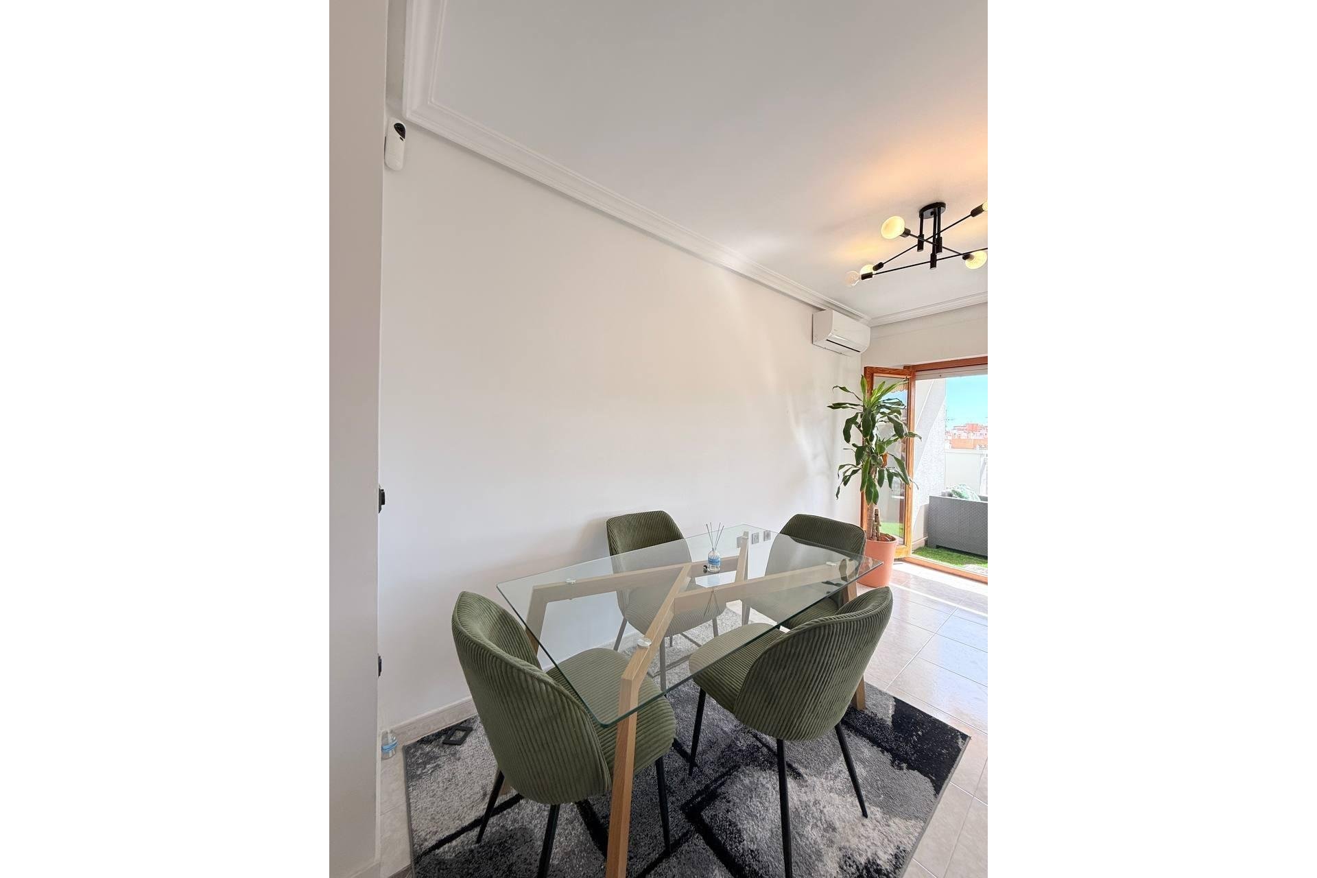 Herverkoop - Penthouse -
Torrevieja - Playa del Cura