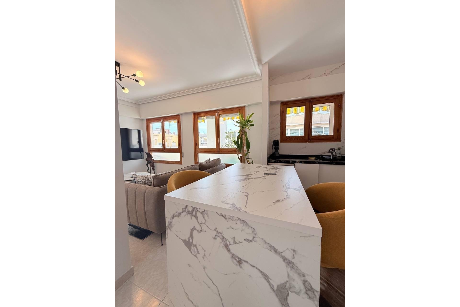 Herverkoop - Penthouse -
Torrevieja - Playa del Cura