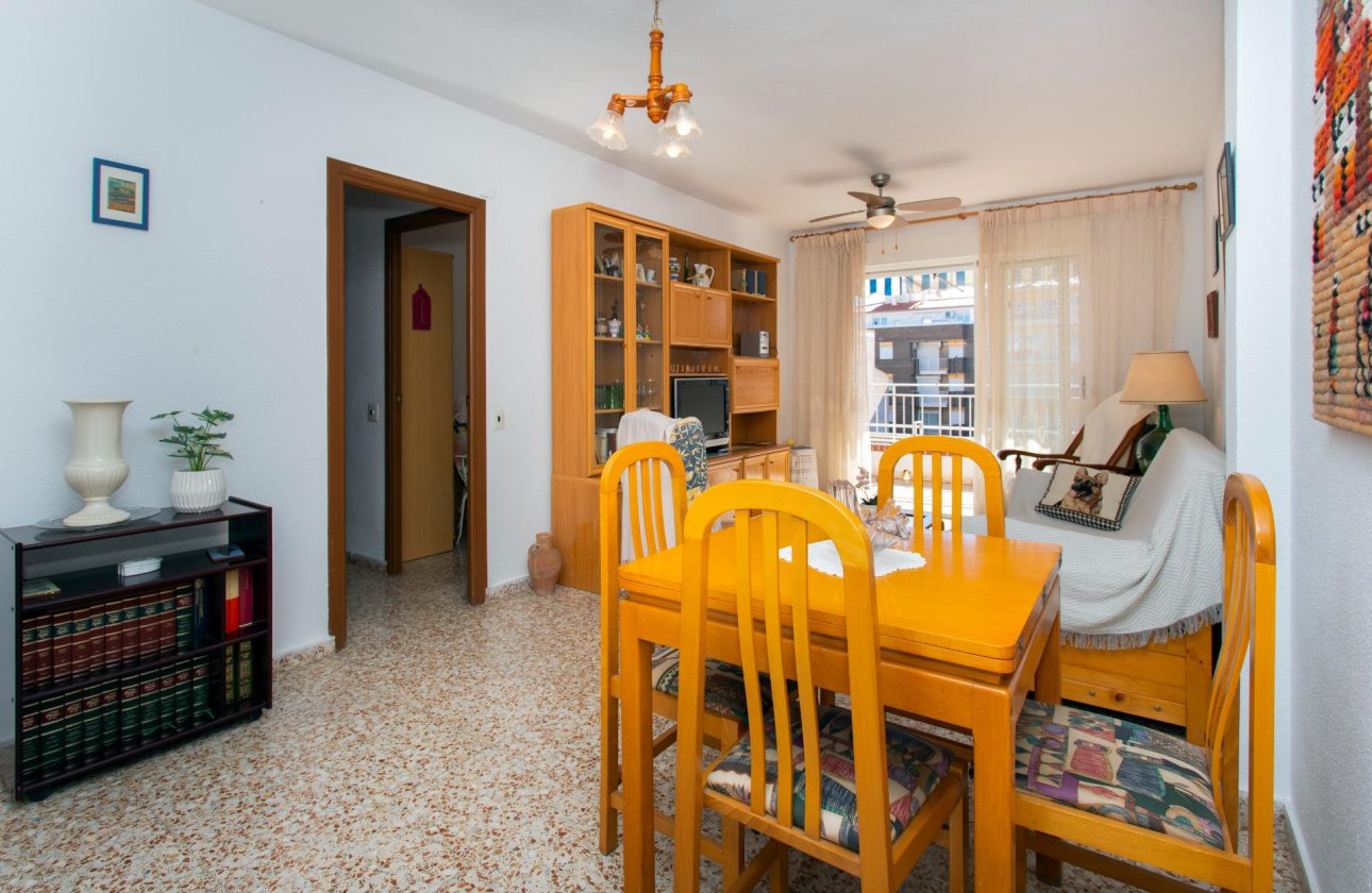 Herverkoop - Penthouse -
Torrevieja - Playa del Cura