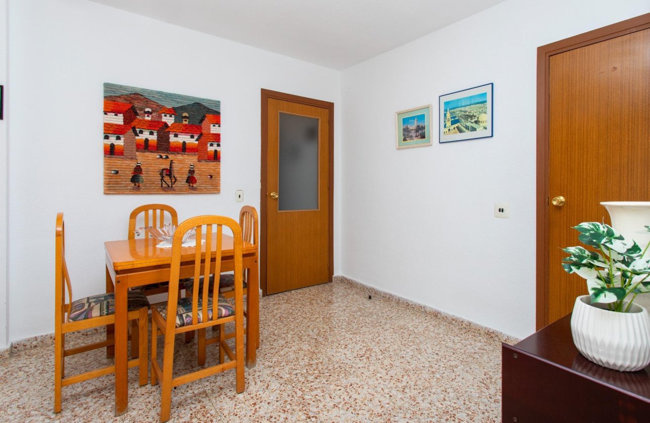 Herverkoop - Penthouse -
Torrevieja - Playa del Cura